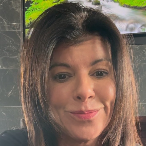 Meet your Posher, Sarah - Picture 6 of 6